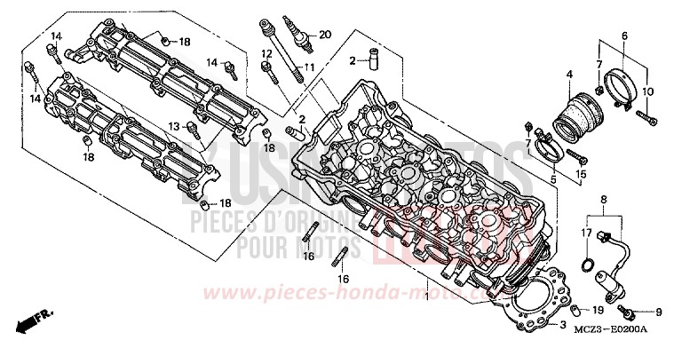 CULASSE de Hornet 900 DEGITAL SILVER METALLIC (NHA30) 2007